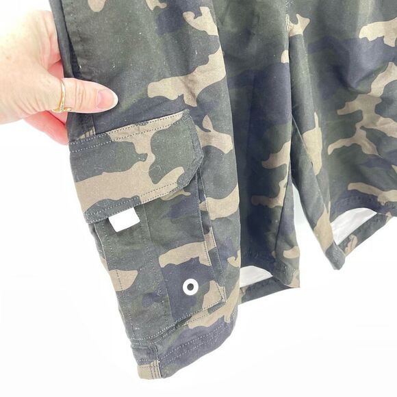 Mens swimsuit swim trunks small camo camouflage cargo pockets olive green elasti - Picture 3 of 6